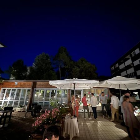 Hotel Ai Pini Grado Exterior photo