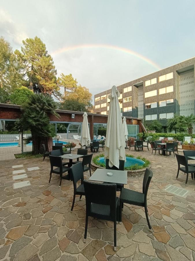 Hotel Ai Pini Grado Exterior photo